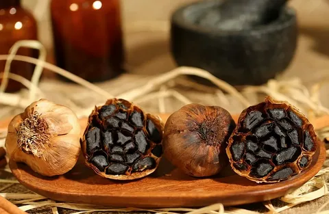 تصویر 1 از سیر سیاه کره‌ ای ستاره دخت با قیمت مناسب و اقتصادی